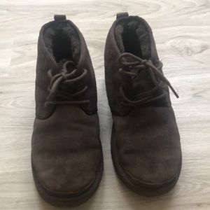 Kids UGG Brown Neumel Boot Size 6 (Women 7-7.5)